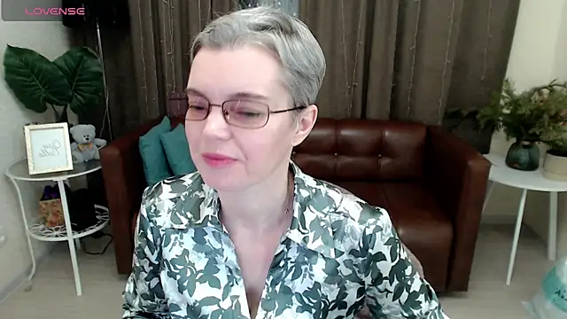 Cutie Erikaa1 online show from 01/01/25, 01:15