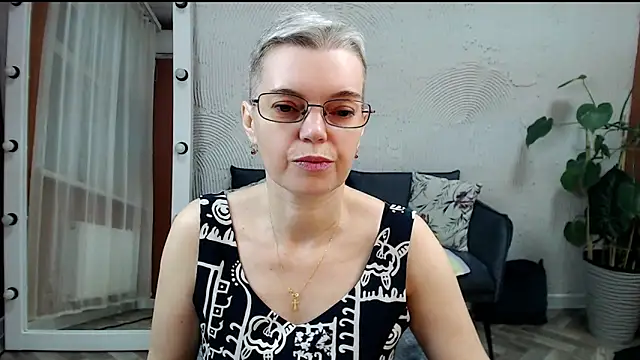 Cutie Erikaa1 online show from 11/20/25, 02:45