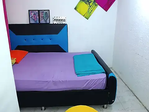 Snapshot of pitbullveryhot chatting on 12/05/24, 09:50 pitbullveryhot online show from 12/05/24, 09:50