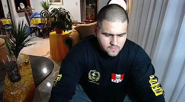 Snapshot of pitbullveryhot chatting on 02/10/25, 06:53 pitbullveryhot online show from 02/10/25, 06:53