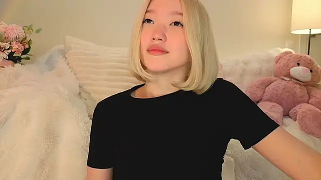 milli sun  online show from 06/12/26, 05:06