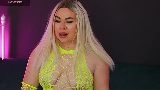 MissLilaa online show from 12/11/24, 05:37