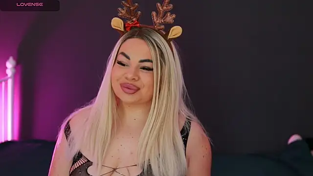 MissLilaa online show from 12/14/24, 05:58