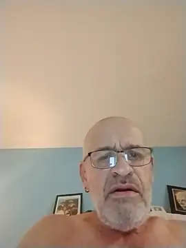 Snapshot of geilerschwanz64 chatting on 11/07/25, 07:41 geilerschwanz64 online show from 11/07/25, 07:41