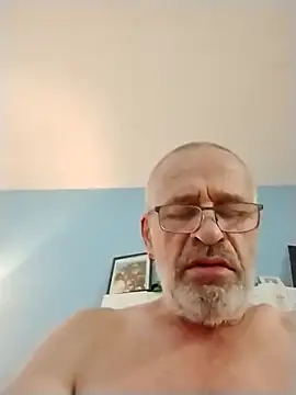 Snapshot of geilerschwanz64 chatting on 11/19/25, 05:02 geilerschwanz64 online show from 11/19/25, 05:02