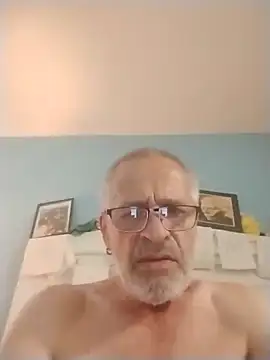 Snapshot of geilerschwanz64 chatting on 04/21/26, 03:46 geilerschwanz64 online show from 04/21/26, 03:46