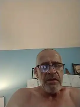 Snapshot of geilerschwanz64 chatting on 06/06/26, 12:16 geilerschwanz64 online show from 06/06/26, 12:16
