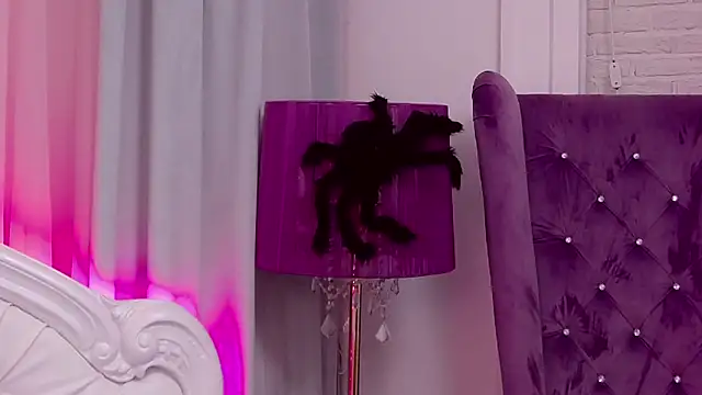 JiaLiss online show from 10/18/25, 03:20