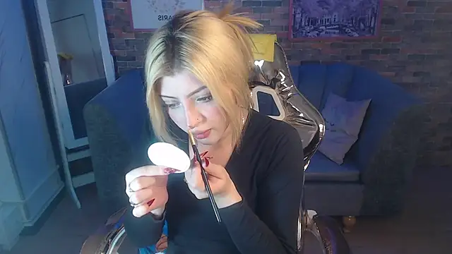 Kitty fox b online show from 12/13/24, 06:49