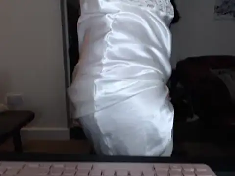 BettyDavisX online show from 01/10/25, 11:39