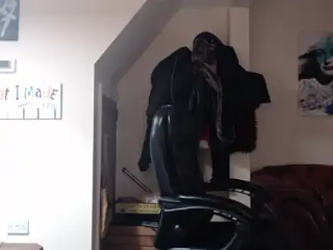 BettyDavisX online show from 02/09/25, 10:32