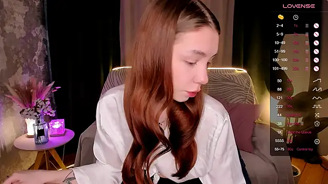 MilliBrown  online show from 10/17/25, 08:06