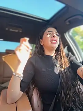 LaraVegas  online show from 09/14/25, 05:50