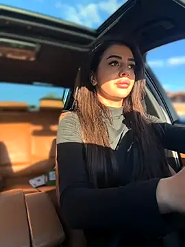 LaraVegas  online show from 09/18/25, 05:20