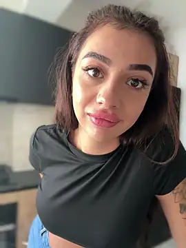 LaraVegas  online show from 09/22/25, 05:20