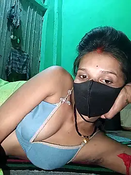 Snapshot of Hoty_girl_143 chatting on 12/03/25, 04:16 Hoty girl 143 online show from 12/03/25, 04:16