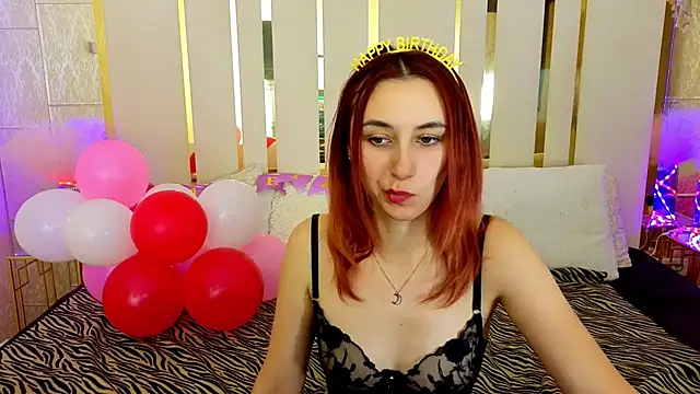 Roxy Rayy online show from 10/06/25, 11:07