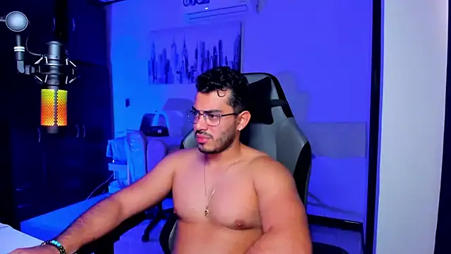 BrunoD31 online show from 10/20/25, 04:07