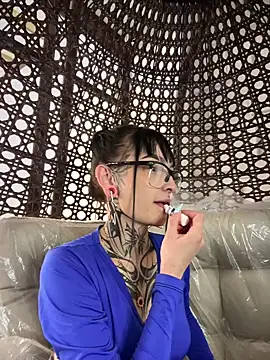 Annie LS online show from 12/07/24, 02:02