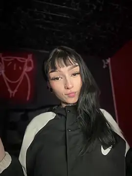 Annie LS online show from 02/17/25, 07:42
