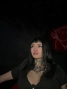 Annie LS online show from 03/18/25, 10:26