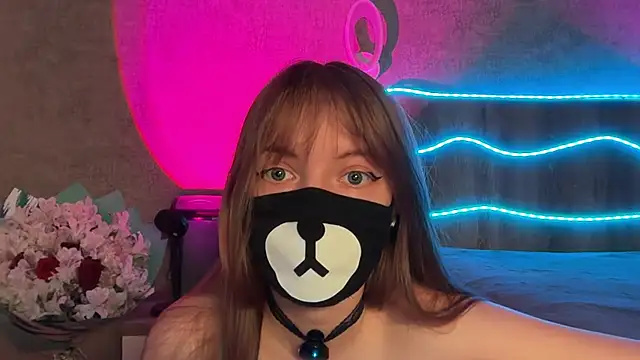 Your Little Bear online show from 06/09/26, 02:34