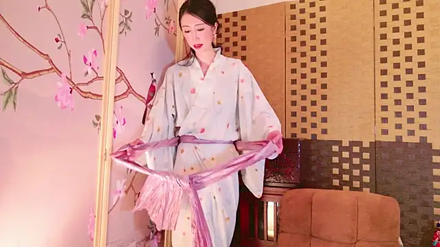 aya  me online show from 12/24/24, 08:11