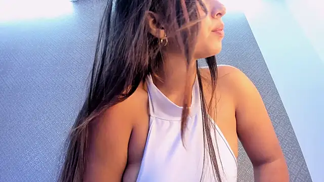 Snapshot of Valery_Foxx_ chatting on 12/19/24, 03:08 Valery Foxx online show from 12/19/24, 03:08