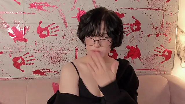 fiamoory online show from 10/19/25, 01:17