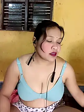 Radhikadavi879 online show from 01/20/25, 04:23