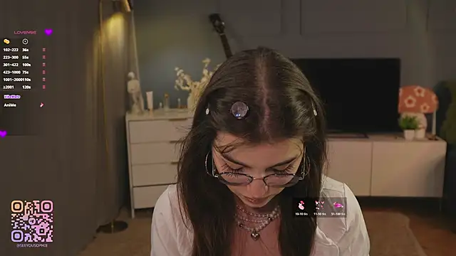 Snapshot of FlairEdgin chatting on 11/09/25, 07:23 FlairEdgin online show from 11/09/25, 07:23