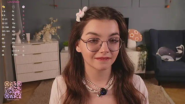 Snapshot of FlairEdgin chatting on 11/29/25, 07:17 FlairEdgin online show from 11/29/25, 07:17