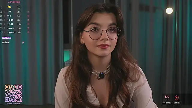 Snapshot of FlairEdgin chatting on 12/04/25, 07:44 FlairEdgin online show from 12/04/25, 07:44