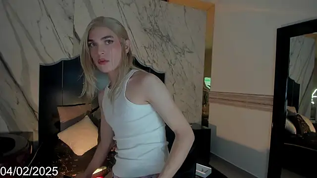 Avril Naughty online show from 02/04/25, 09:52