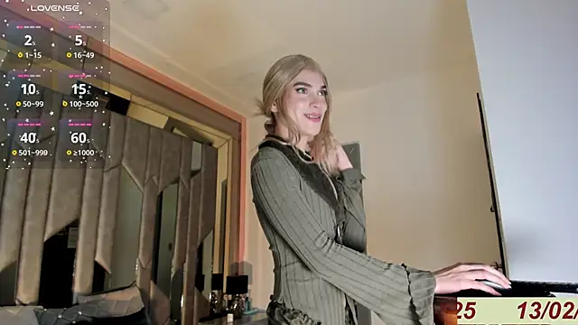 Avril Naughty online show from 02/14/25, 05:19