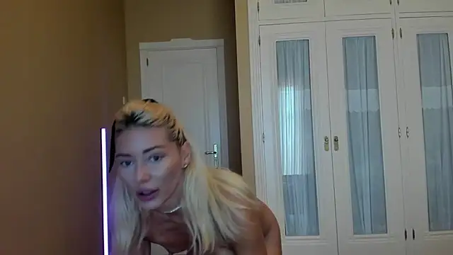 adarabu online show from 10/28/25, 08:55