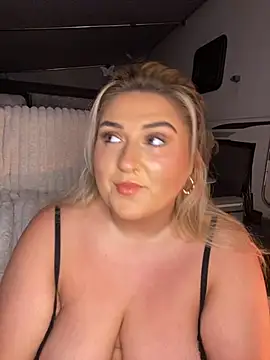 mimiprincessxoox online show from 10/21/25, 08:20