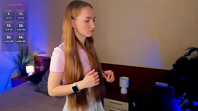 EsmaCarll online show from 12/06/24, 09:02