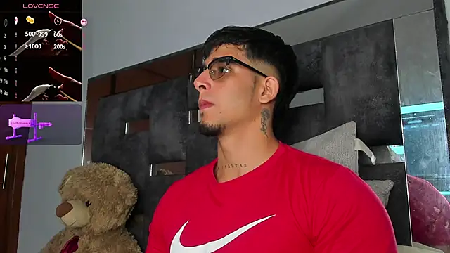 iamcamiloo  online show from 09/30/25, 05:34