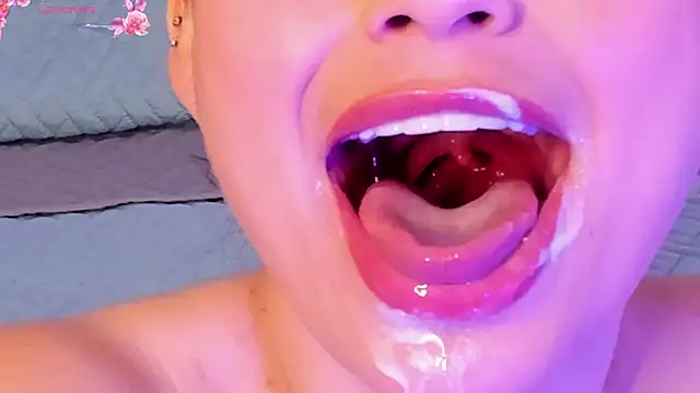 samanthasweeth online show from 02/25/25, 04:31