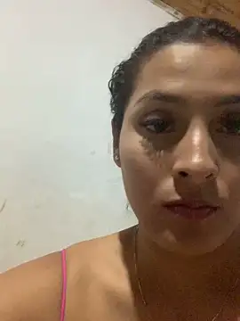 cami leon online show from 01/02/25, 01:49