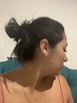 cami leon online show from 01/02/25, 06:29