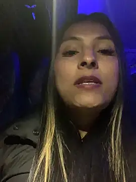 cami leon online show from 01/12/25, 02:56