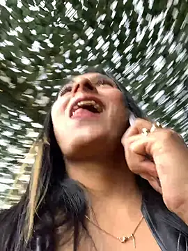 cami leon online show from 01/15/25, 09:41