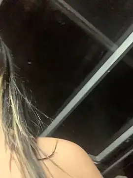 cami leon online show from 01/19/25, 04:33