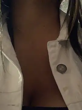 cami leon online show from 01/22/25, 02:15