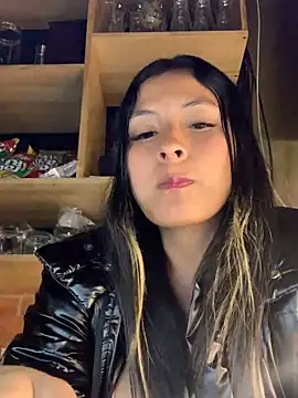 cami leon online show from 02/18/25, 03:31