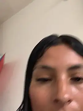 cami leon online show from 02/20/25, 08:25