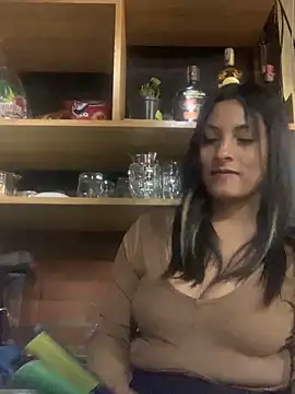 cami leon online show from 02/23/25, 12:19