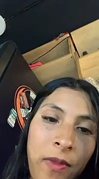 cami leon online show from 02/27/25, 04:09